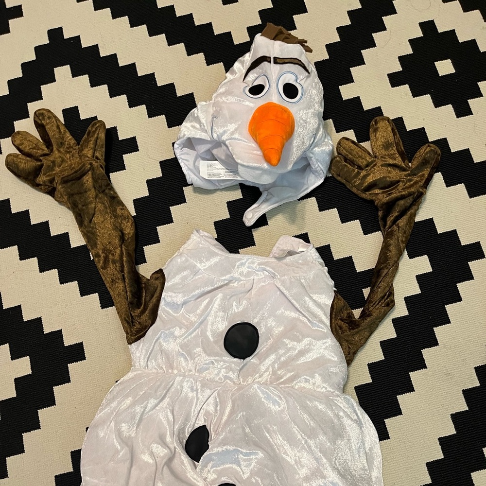 Bundle of 3 costumes- Olaf, Bat Girl, and Spider-Man